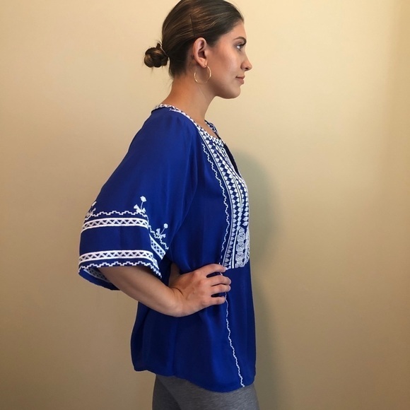 Skies are Blue Boho Style Blue and White Tunic (M) - Picture 5 of 8